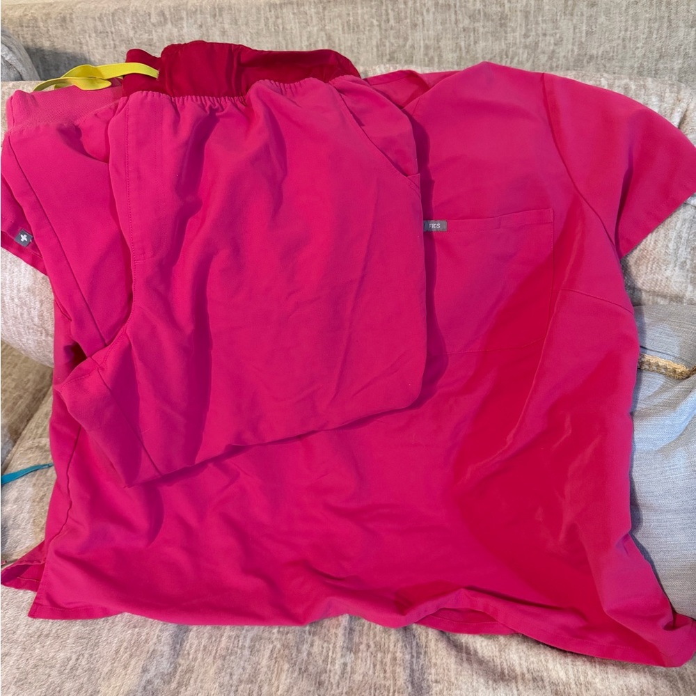 Figs Women's “Shocking Pink” Scrub Set